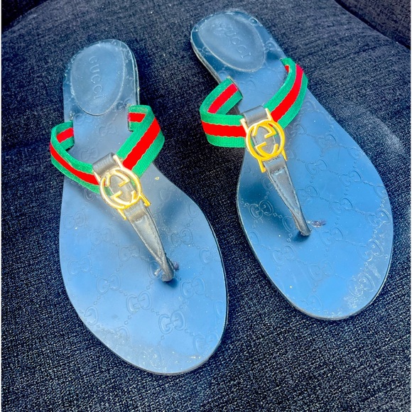 Gucci Shoes - Gucci flip flops size 10